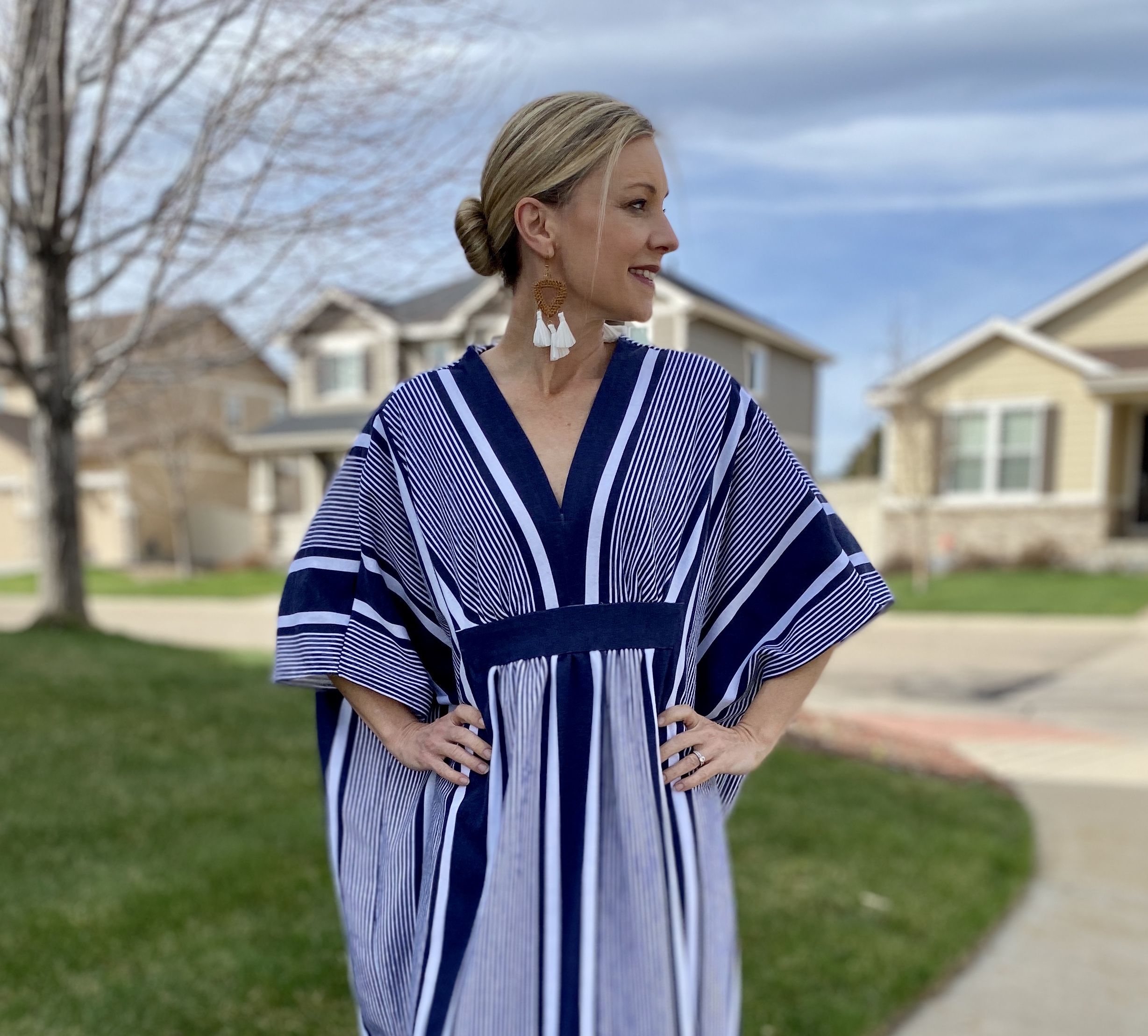 DIY Striped Caftan: Simplicity 8505 - Indoor Shannon