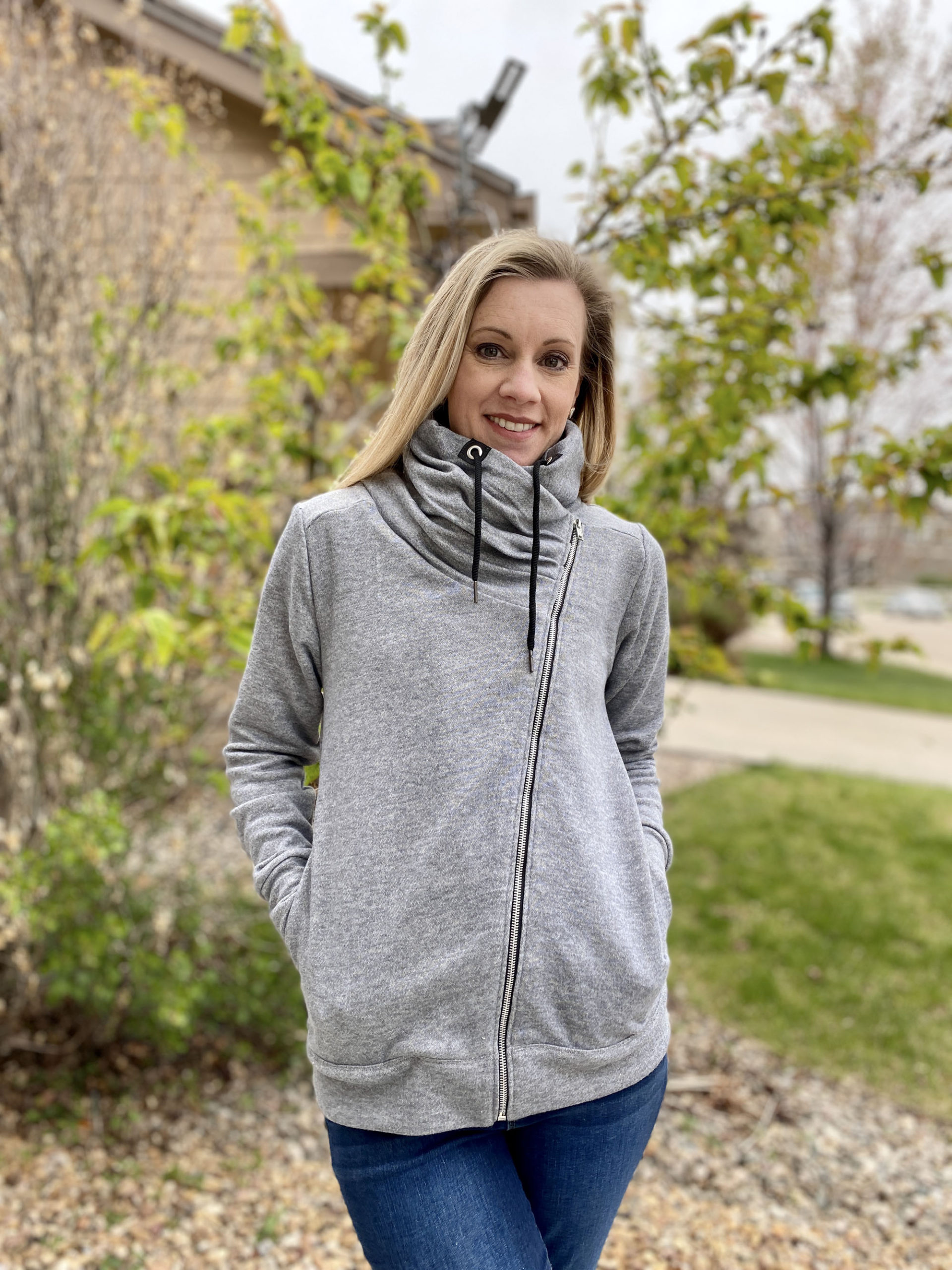 DIY Cowl Neck Sweatshirt using the Alba Pattern - Indoor Shannon